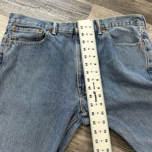 Levi's 505 Red Tab Mid Wash Faded Blue Mens 36 Regular Fit Straight Denim Jeans - Picture 9 of 10